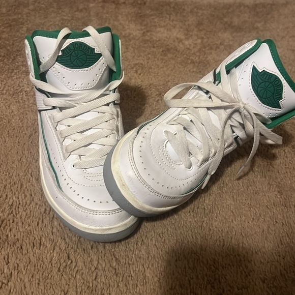 Kids Jordan 2 - Picture 5 of 5